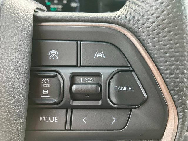 Used 2025 Toyota Tacoma TRD Off-Road image 5