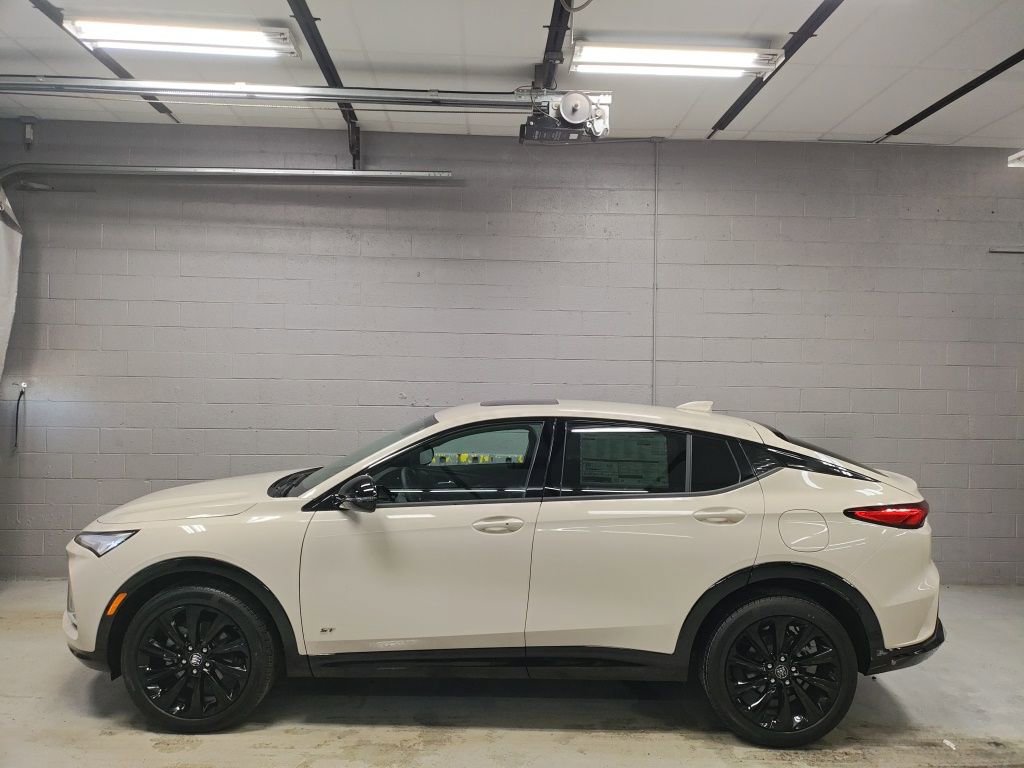 New 2026 Buick Envista Sport Touring w/ Studio Series image 18