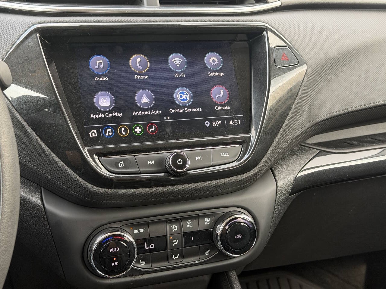 Used 2021 Chevrolet TrailBlazer LT w/ Convenience Package FWD image 17