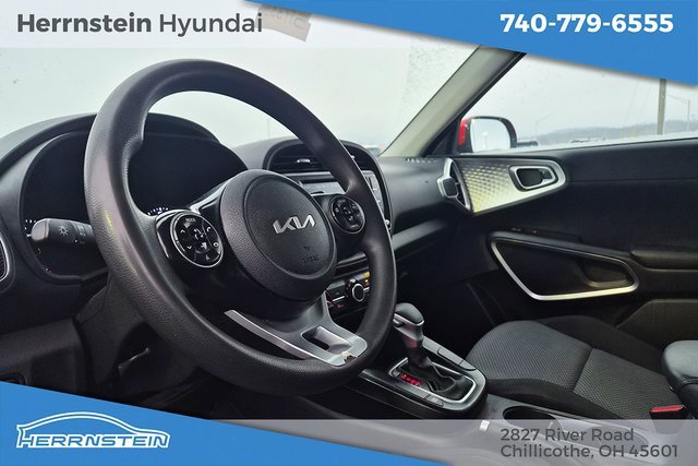 Used 2022 Kia Soul LX image 18