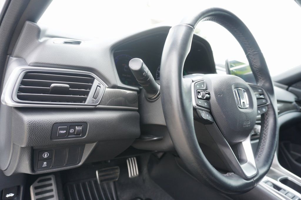 Used 2022 Honda Accord Sport image 11