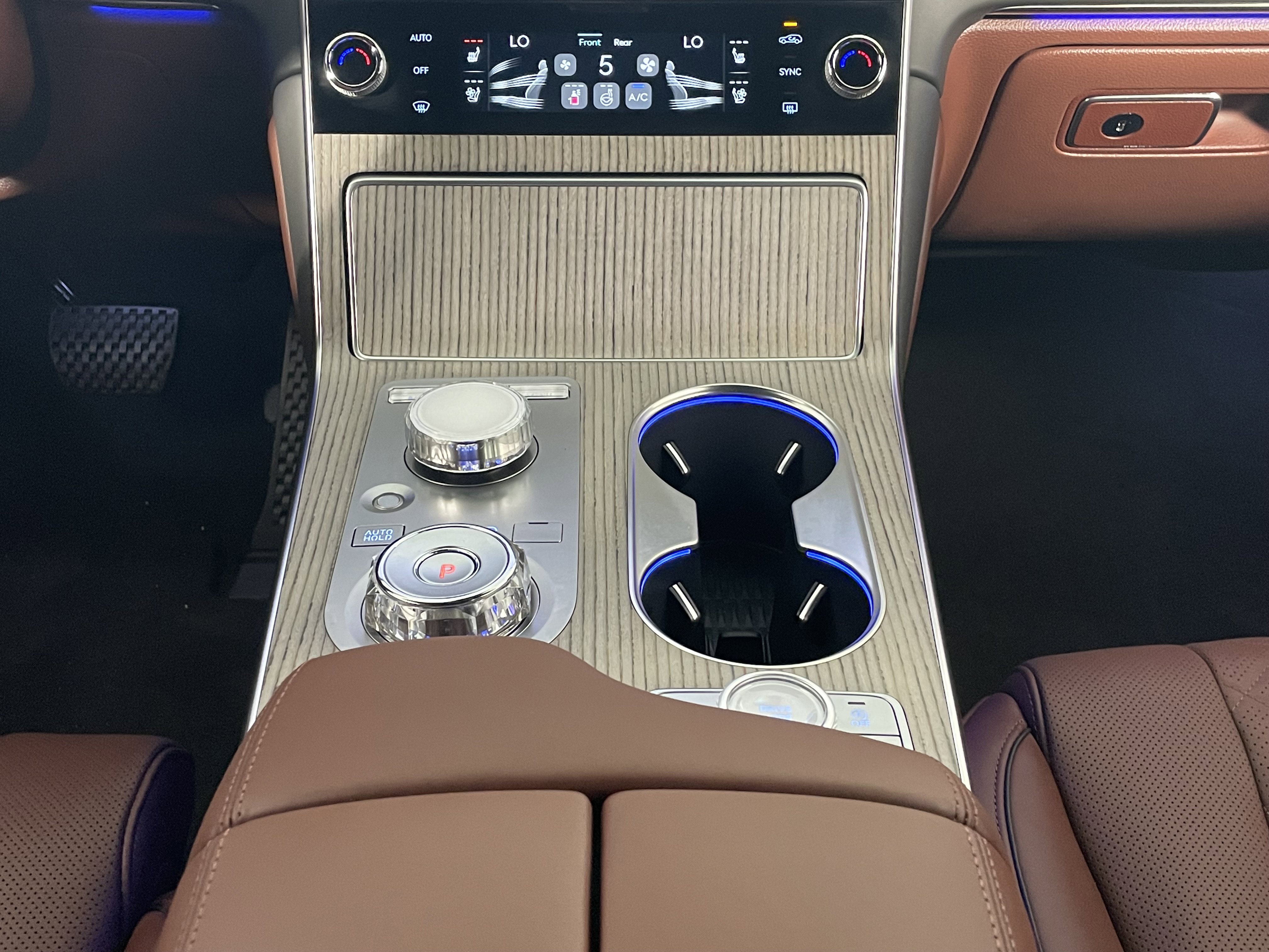 Used 2025 Genesis GV80 3.5T Prestige image 18