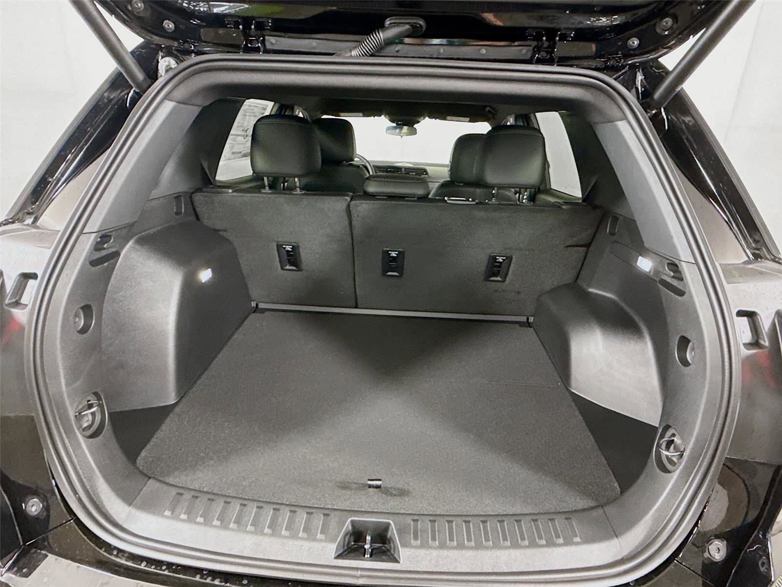 New 2026 GMC Terrain AT4 w/ Convenience Package III image 20