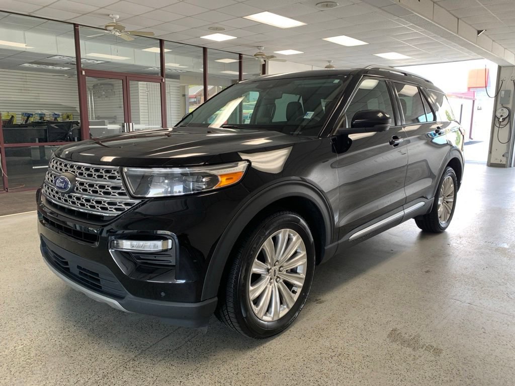 Used 2023 Ford Explorer Limited w/ Limited Technology Package RWD image 4