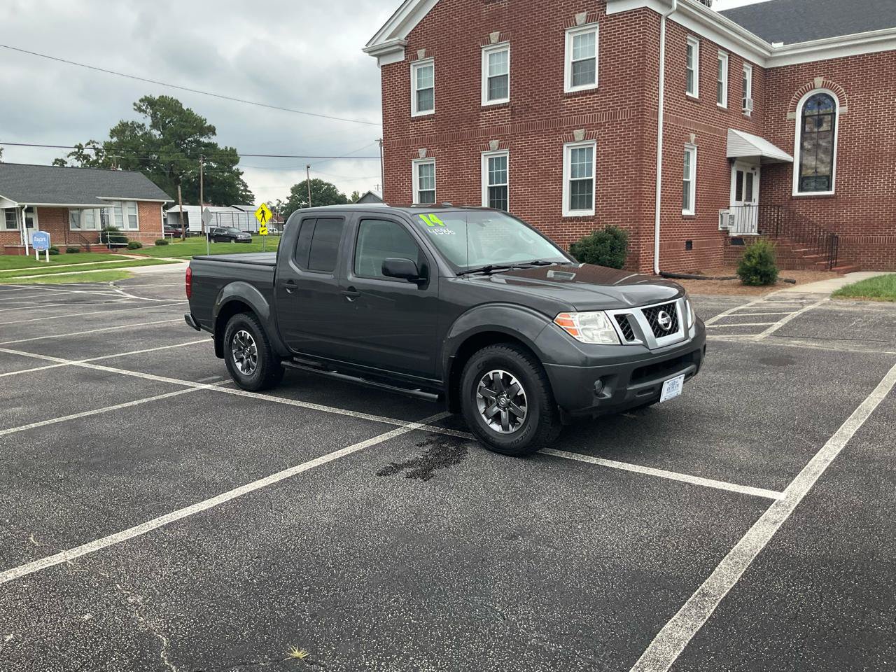 Used 2014 Nissan Frontier Desert Runner RWD image 2