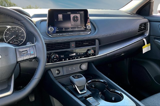 New 2026 Nissan Rogue SV FWD image 6