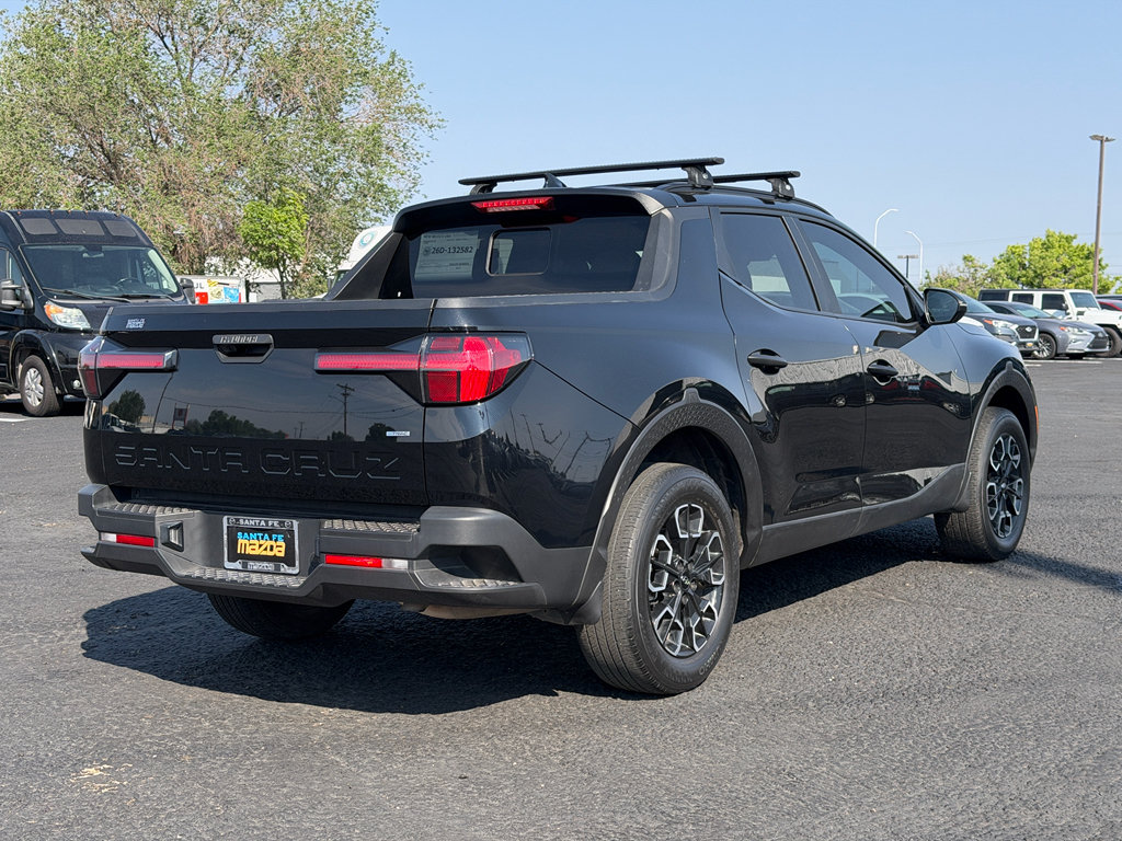 Used 2023 Hyundai Santa Cruz SEL w/ Activity Package AWD/4WD image 3