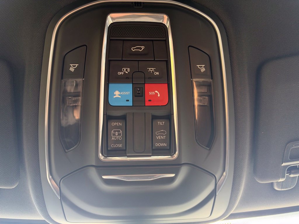 Certified 2023 Jeep Grand Cherokee Altitude AWD/4WD image 31