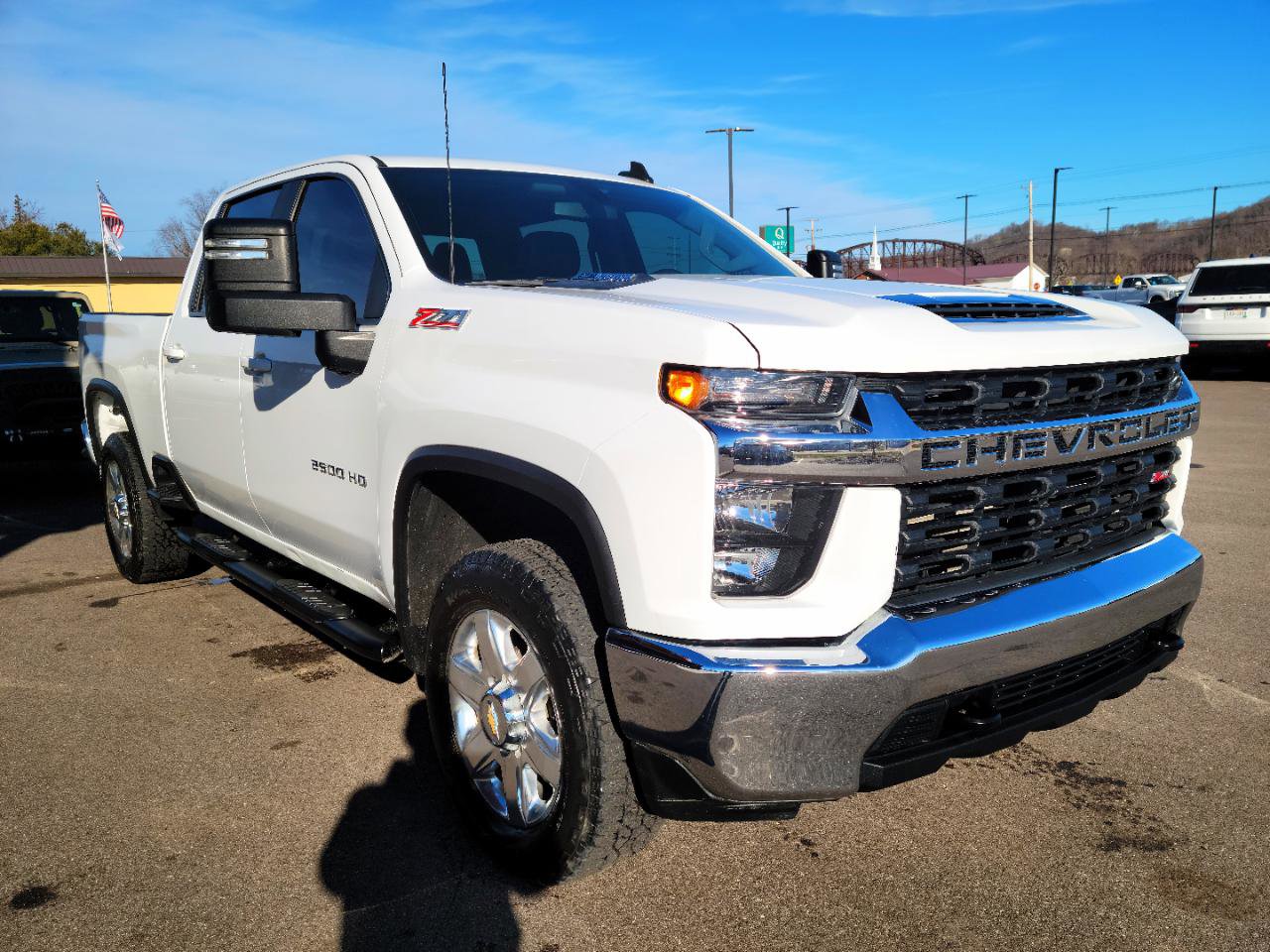 Used 2020 Chevrolet Silverado 2500 LT w/ Z71 Off-Road Package image 3