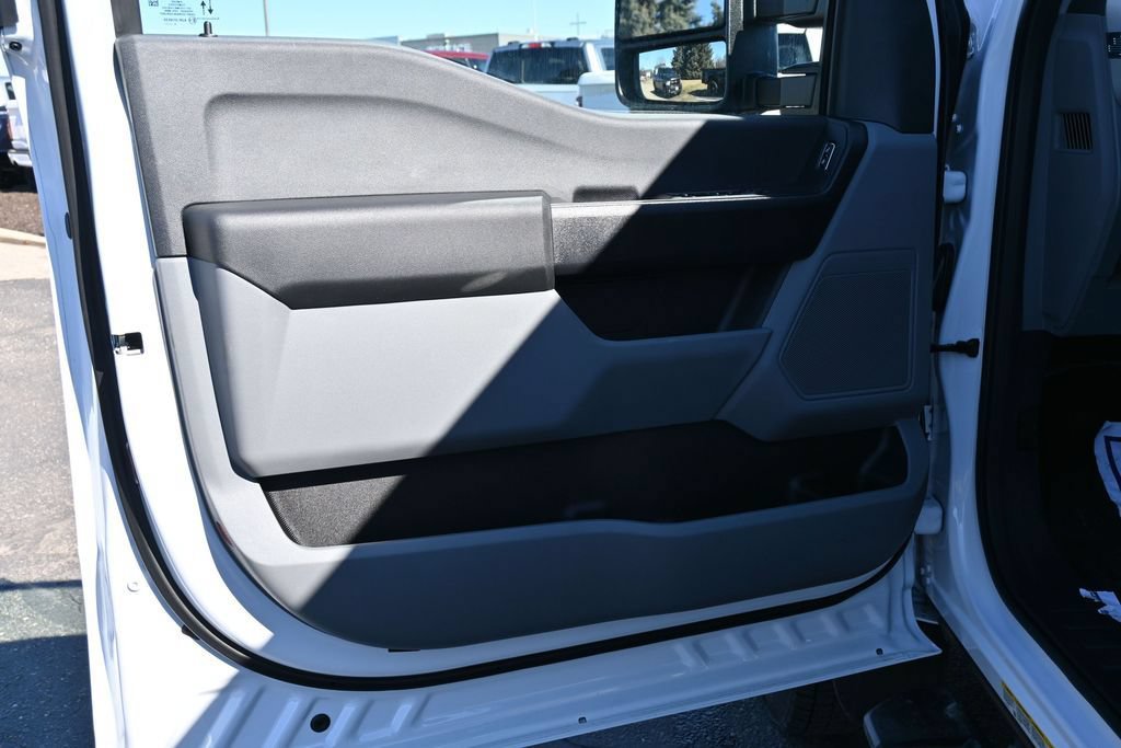 New 2026 Ford F450 XL w/ XL Chrome Package AWD/4WD image 18