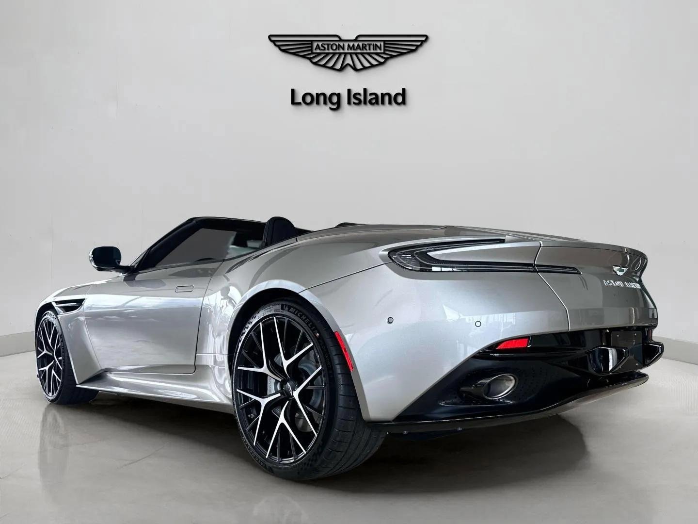 New 2025 Aston Martin DB12 Convertible image 9