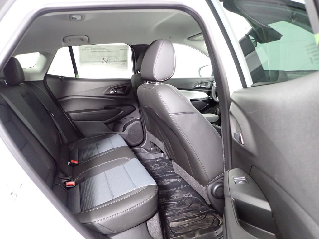 New 2026 Chevrolet Trax LT w/ LT Convenience Package image 28