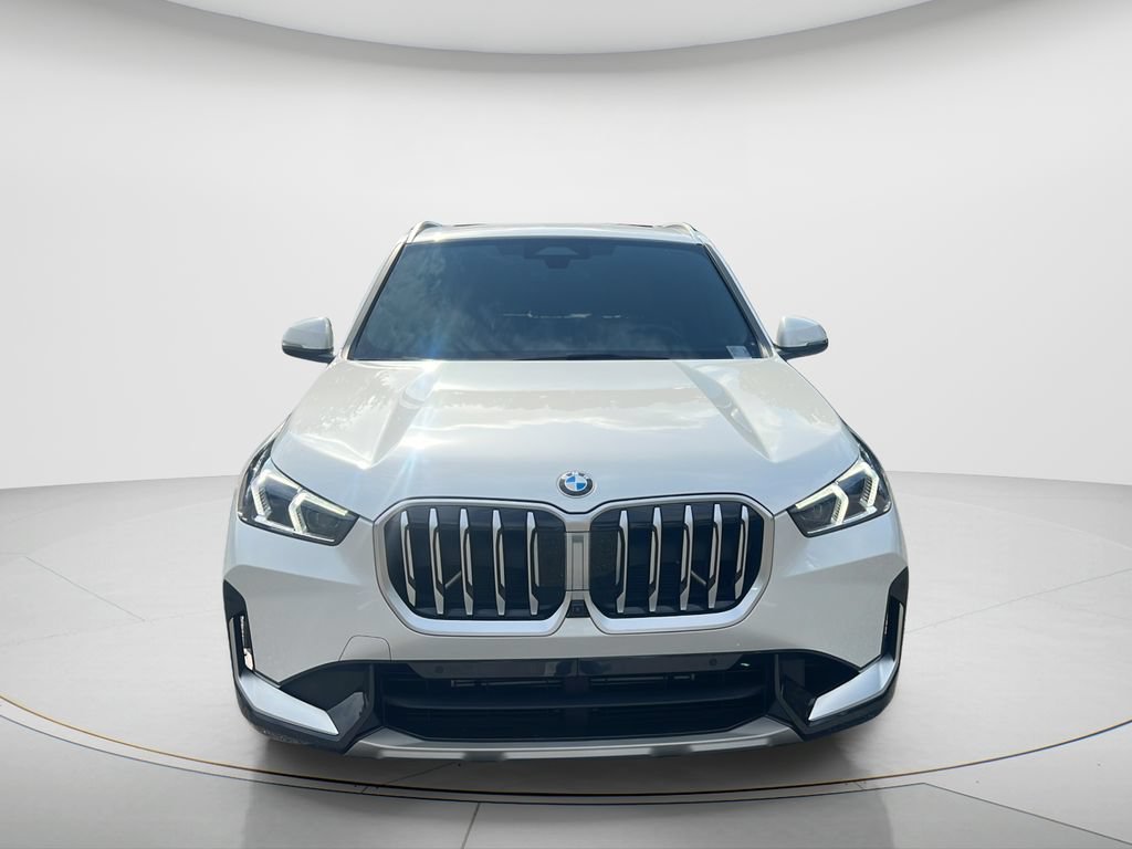 Certified 2026 BMW X1 xDrive28i w/ Technology Package AWD/4WD image 2