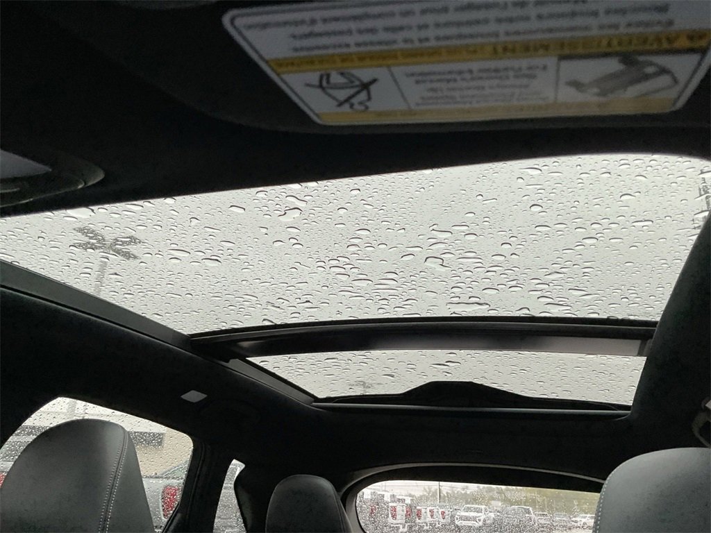 Used 2021 INFINITI QX50 Luxe w/ Appearance Package image 16