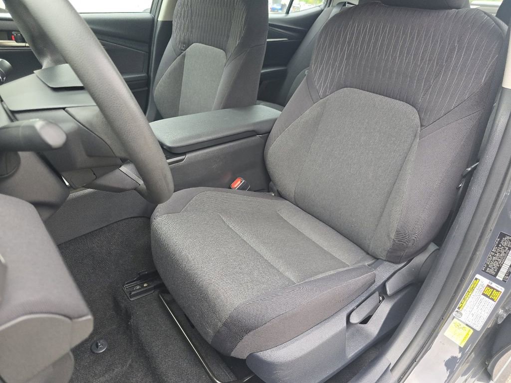 Used 2025 Toyota Camry LE FWD image 22