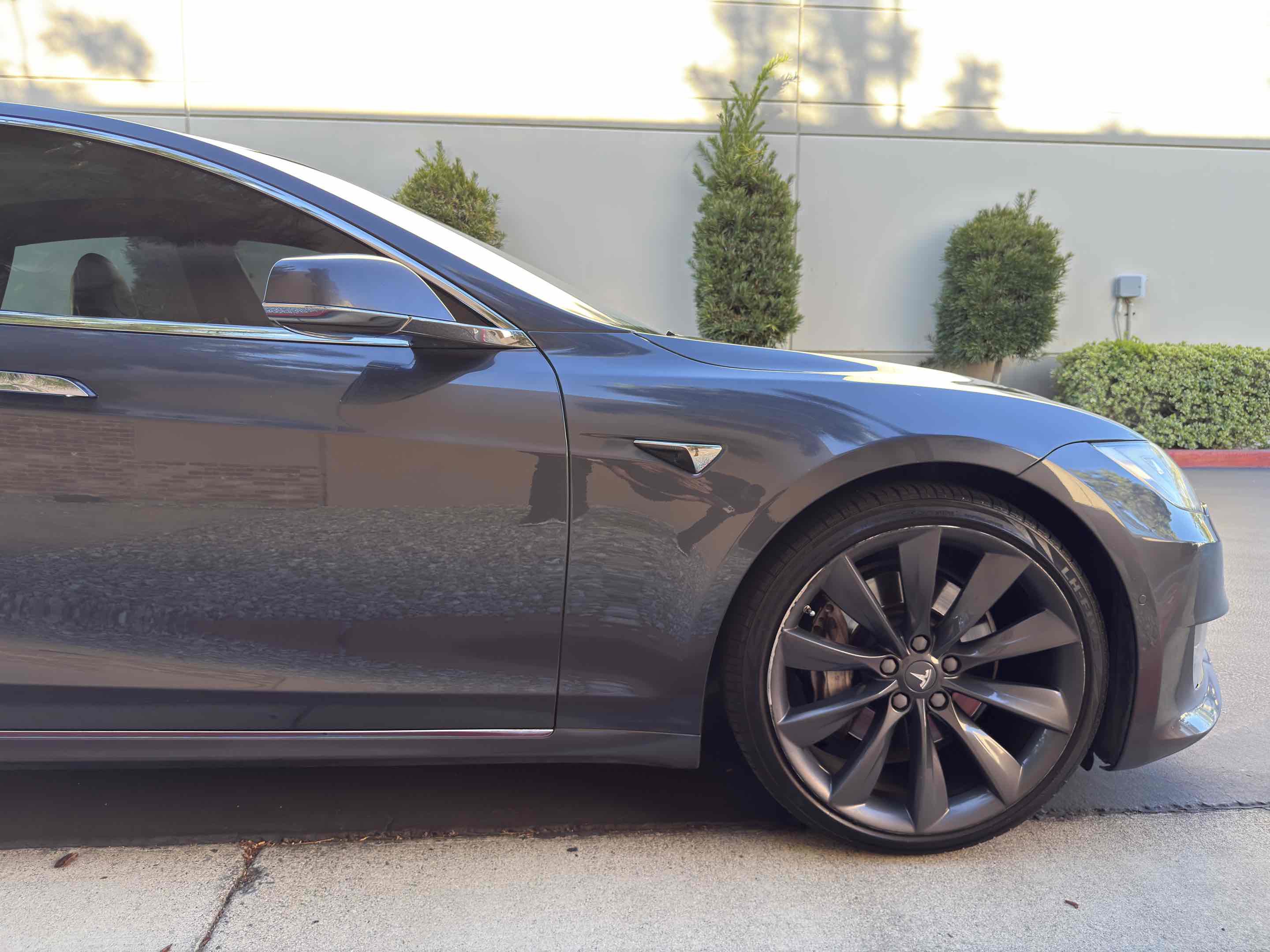 Used 2017 Tesla Model S 75 RWD image 69