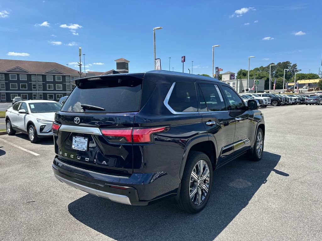 Used 2023 Toyota Sequoia Capstone AWD/4WD image 7