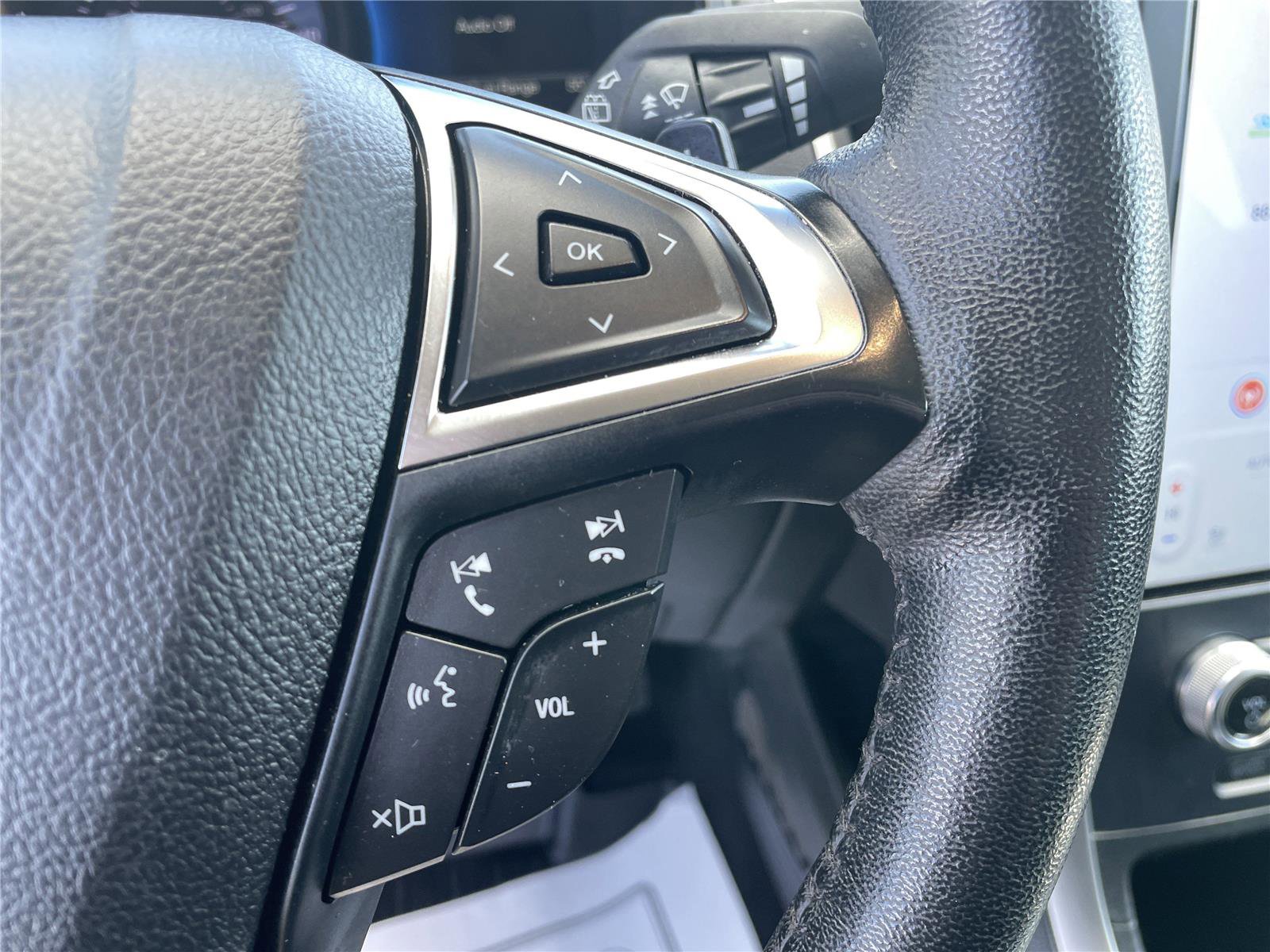 Used 2024 Ford Edge SEL w/ Convenience Package AWD/4WD image 19