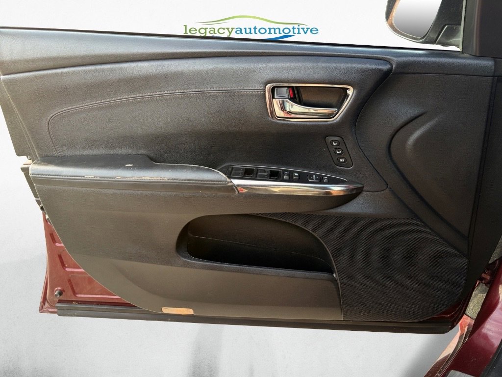 Used 2016 Toyota Avalon Touring w/ Protection Package FWD image 3