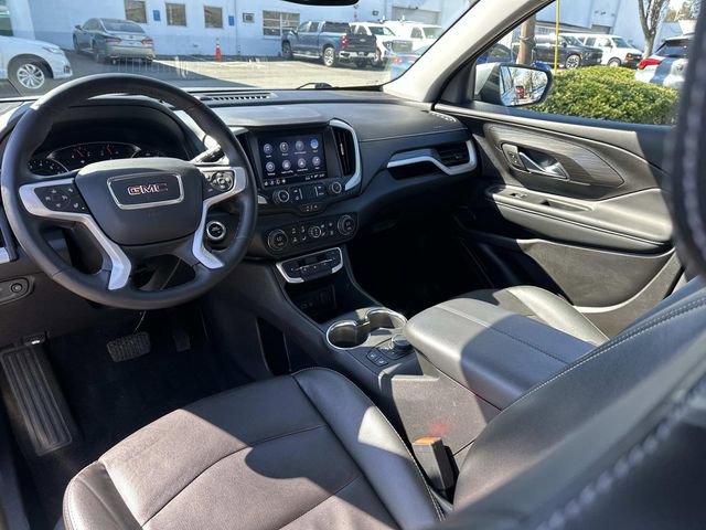 Used 2024 GMC Terrain SLT image 21