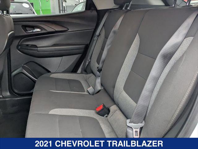 Used 2021 Chevrolet TrailBlazer LT w/ Convenience Package image 21