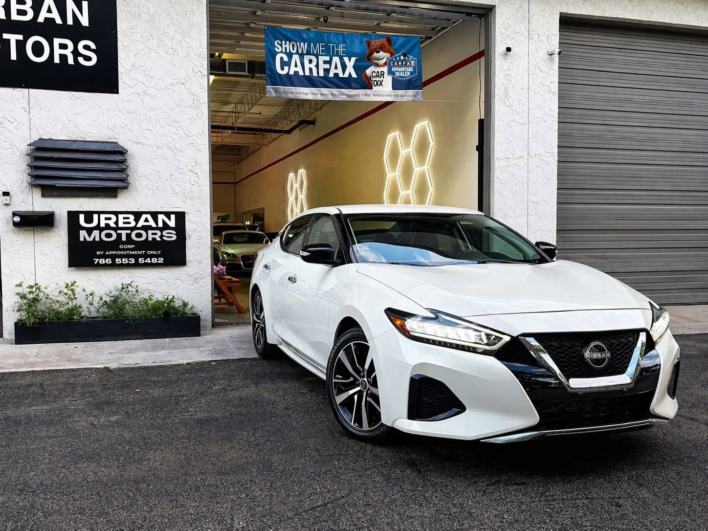 Used 2023 Nissan Maxima SV w/ Floor Mat Group FWD image 1