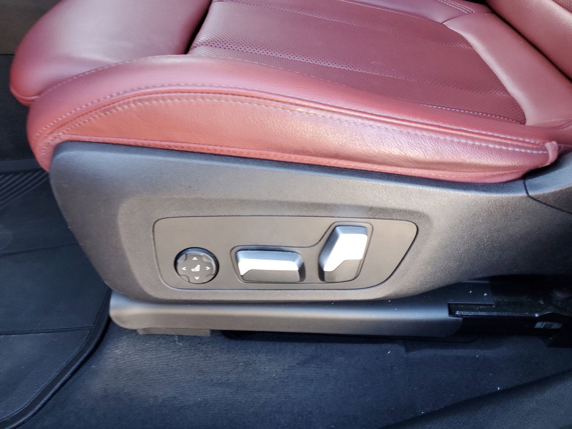 Used 2022 BMW X3 xDrive30i w/ M Sport Package 2 image 16