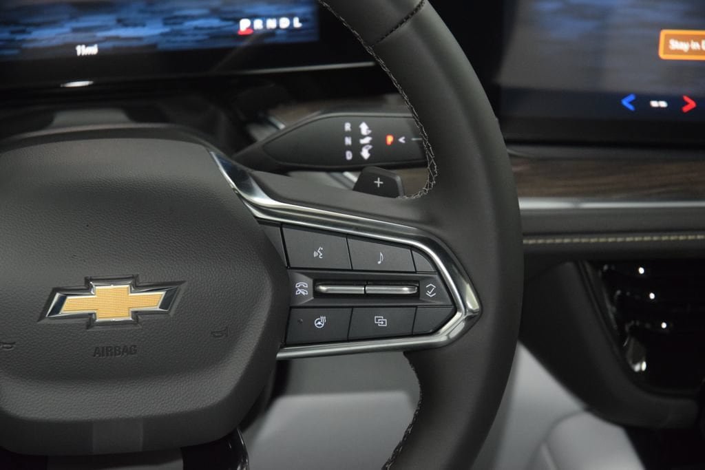 New 2026 Chevrolet Suburban Premier AWD/4WD image 40