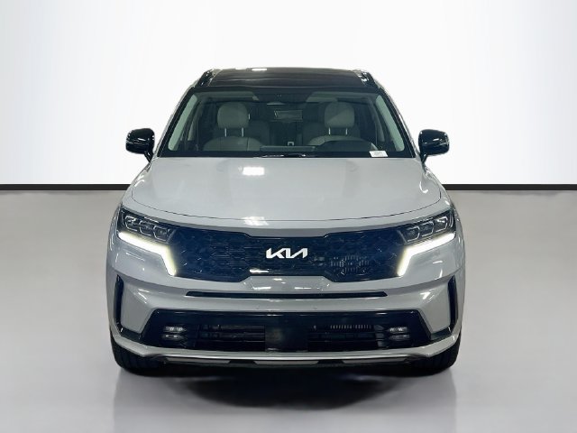 Certified 2023 Kia Sorento SX FWD image 2