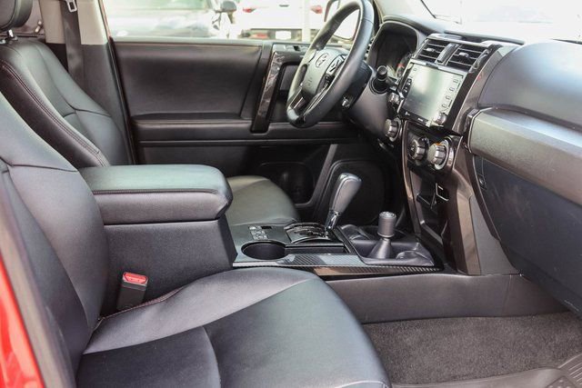 Used 2021 Toyota 4Runner Venture w/ Moonroof Package image 15