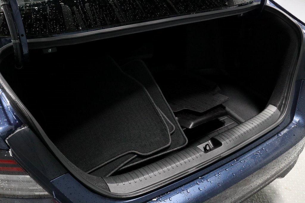 Used 2025 Honda Accord SE image 13