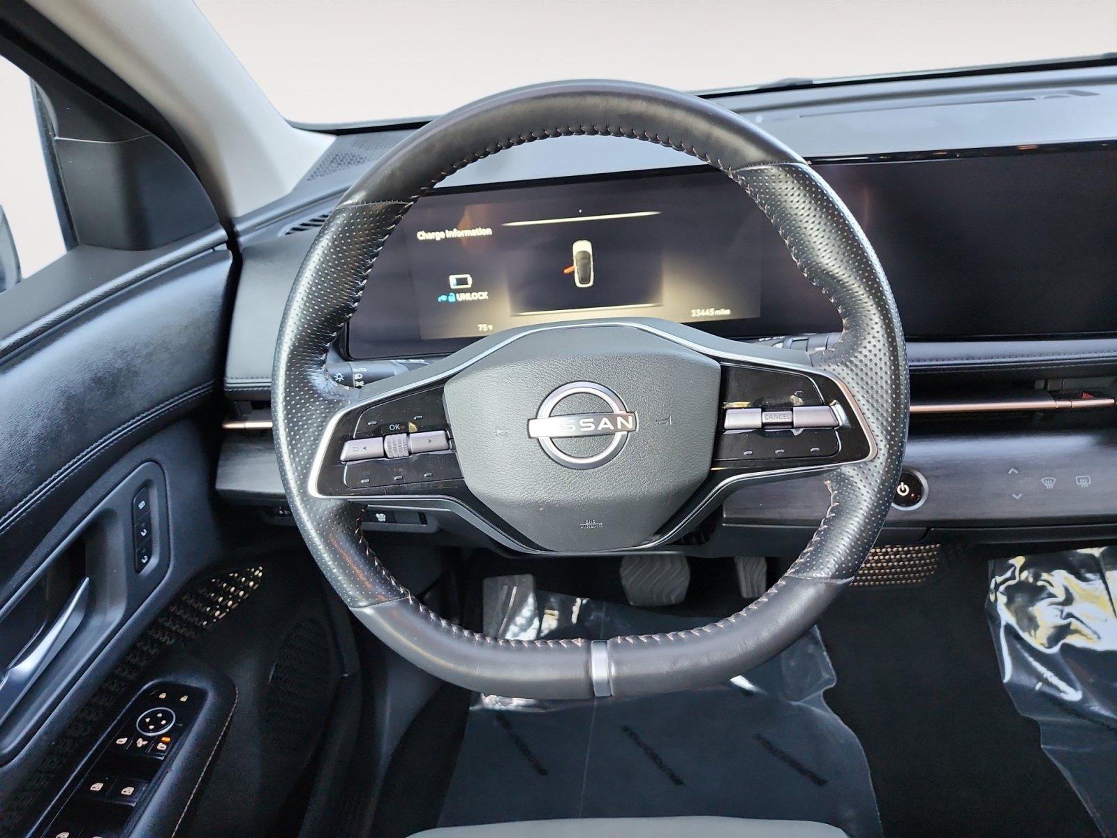 Used 2023 Nissan Ariya FWD image 12