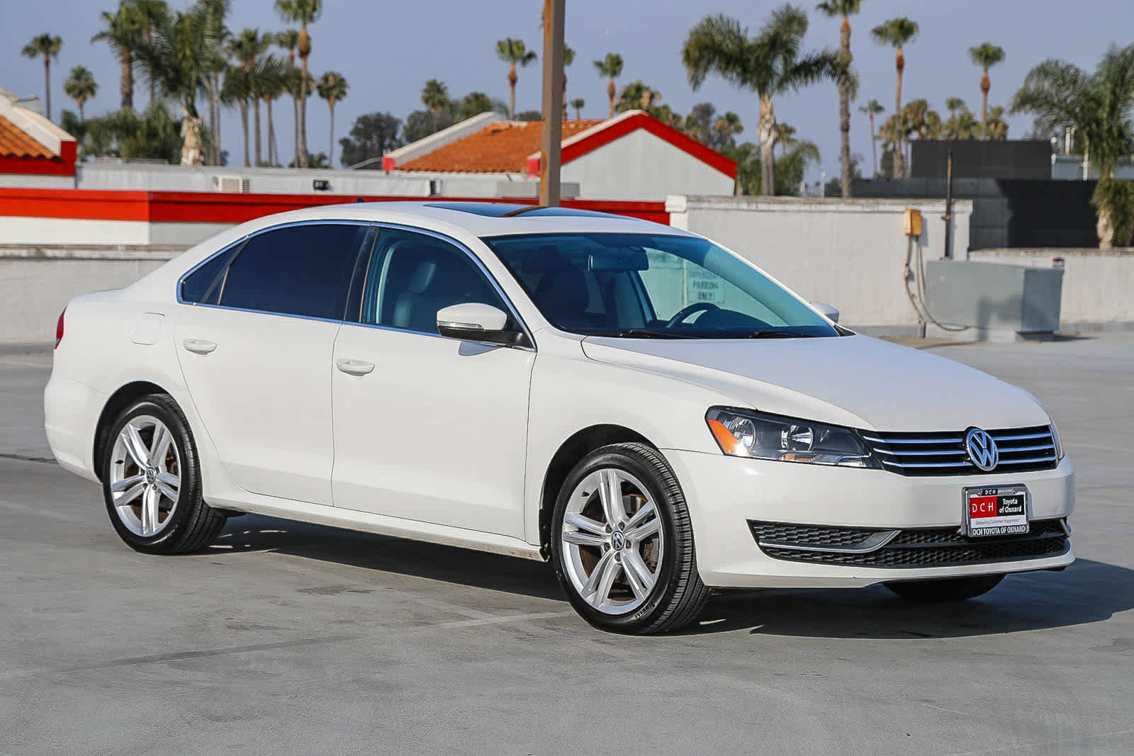 Used 2014 Volkswagen Passat 1.8T SE FWD image 4