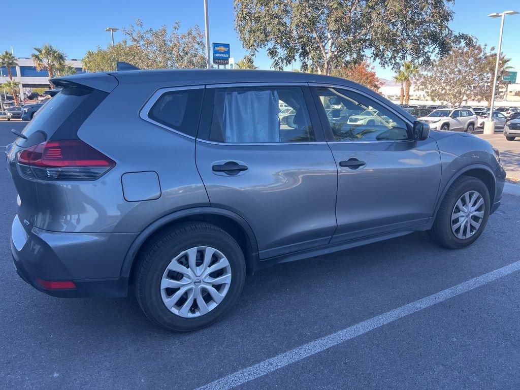 Used 2018 Nissan Rogue S image 37