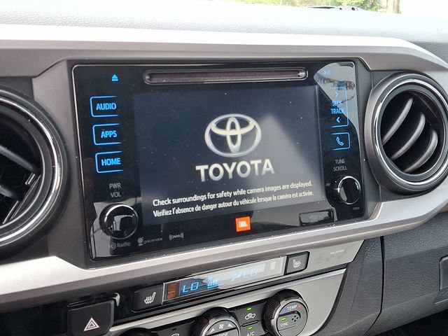 Used 2018 Toyota Tacoma Limited AWD/4WD image 14