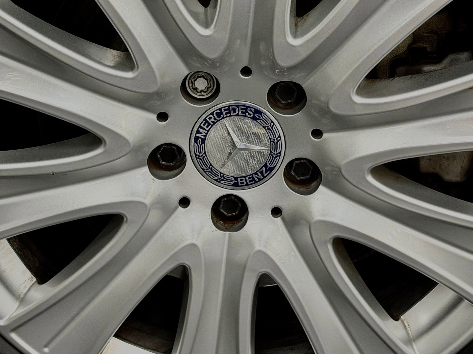 Used 2015 Mercedes-Benz S 550 Sedan image 18