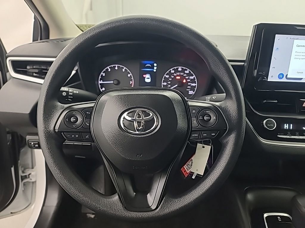 Used 2025 Toyota Corolla LE FWD image 32