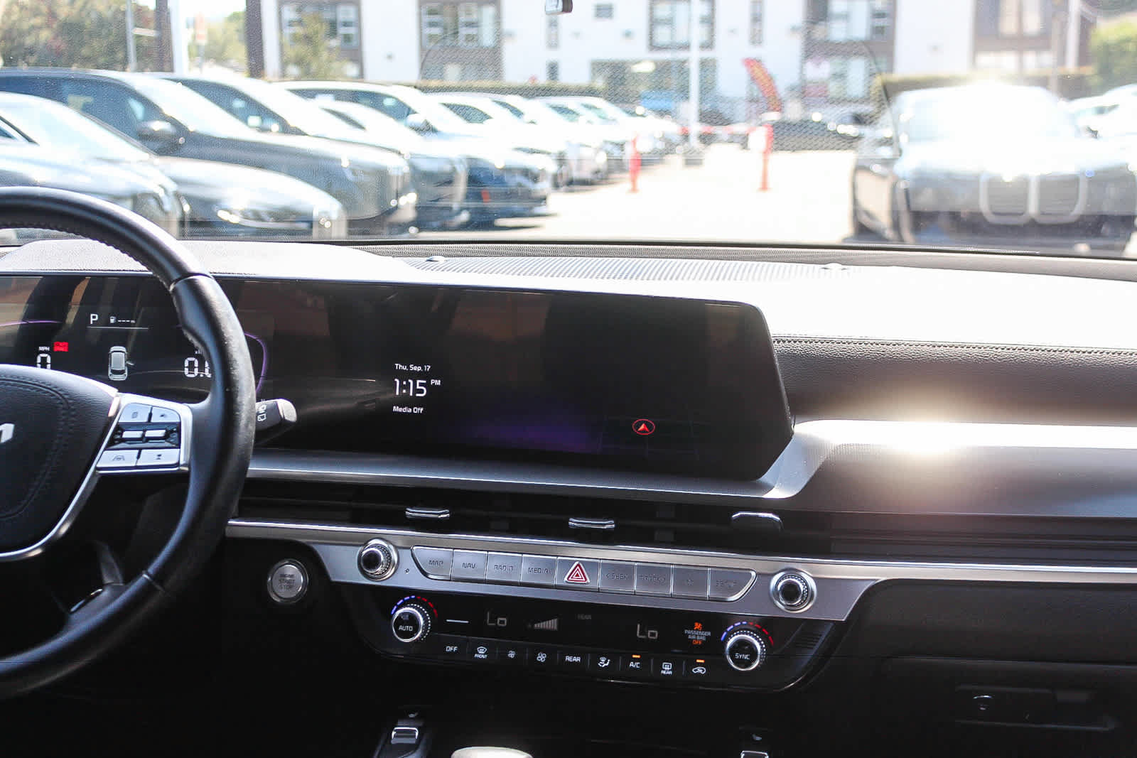 Used 2024 Kia Telluride S w/ S Sunroof Package FWD image 18