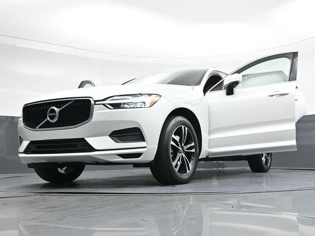 Used 2020 Volvo XC60 T5 Momentum w/ Protection Package image 40
