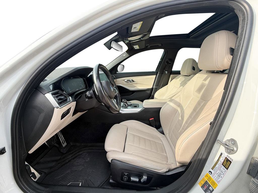 Used 2022 BMW 330e xDrive w/ M Sport Package image 12