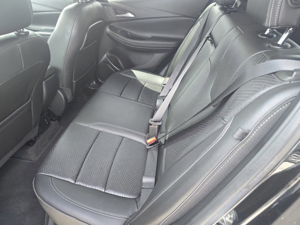 Used 2023 Buick Encore GX Essence w/ Experience Buick Package FWD image 11