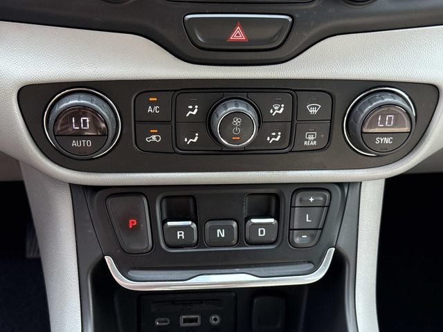 Used 2019 GMC Terrain SLT w/ Infotainment Package II FWD image 25