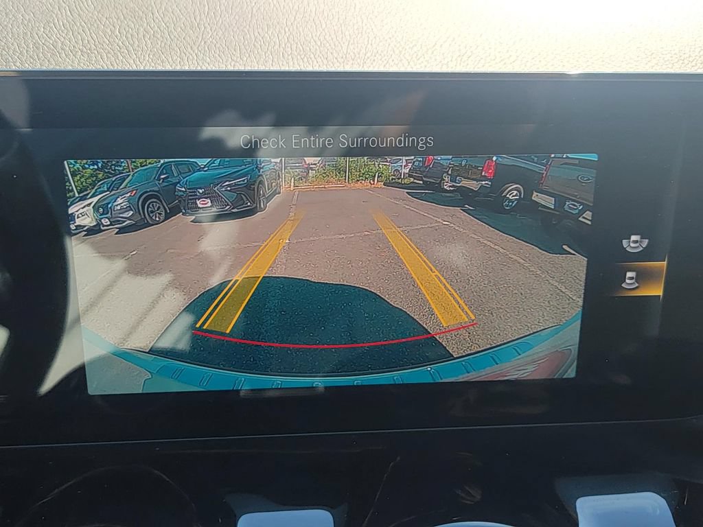 Used 2022 Mercedes-Benz GLA 250 4MATIC image 37