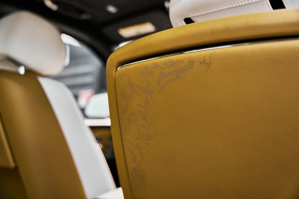 Used 2026 Rolls-Royce Cullinan Black Badge image 41