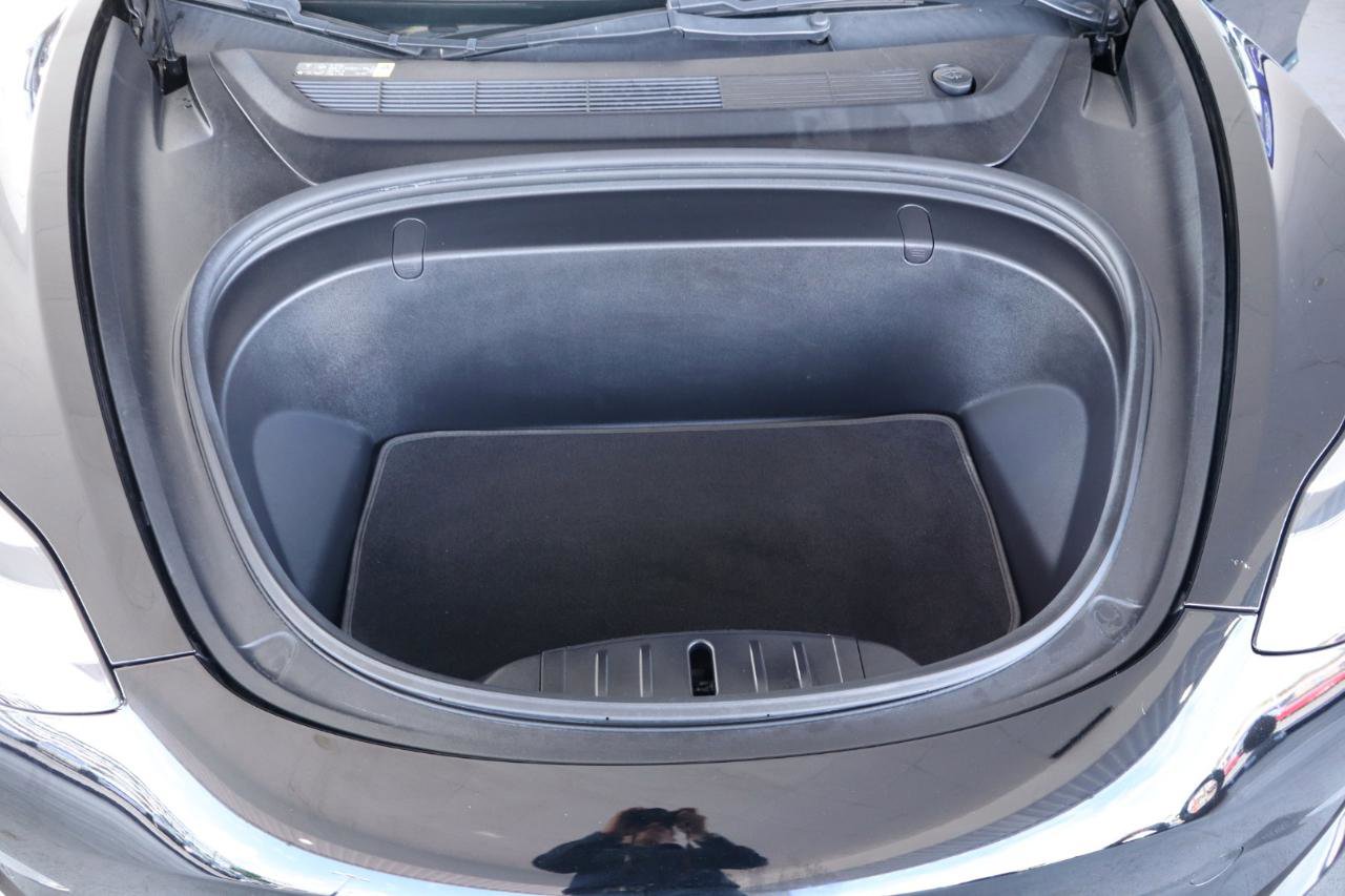 Used 2018 Tesla Model 3 Long Range RWD image 41