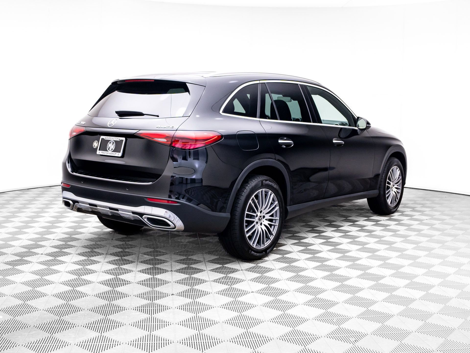 Used 2024 Mercedes-Benz GLC 300 4MATIC image 5