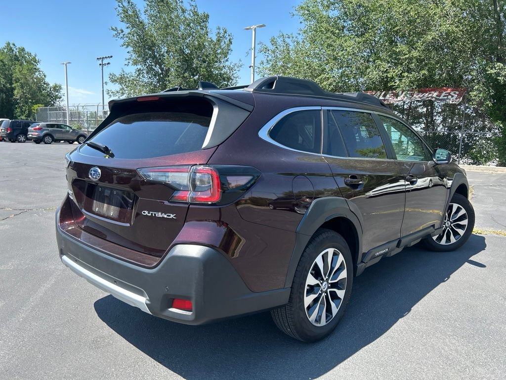 Used 2023 Subaru Outback Limited AWD/4WD image 5
