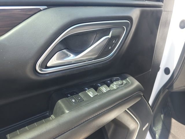 Used 2023 Chevrolet Tahoe LT w/ Luxury Package image 12