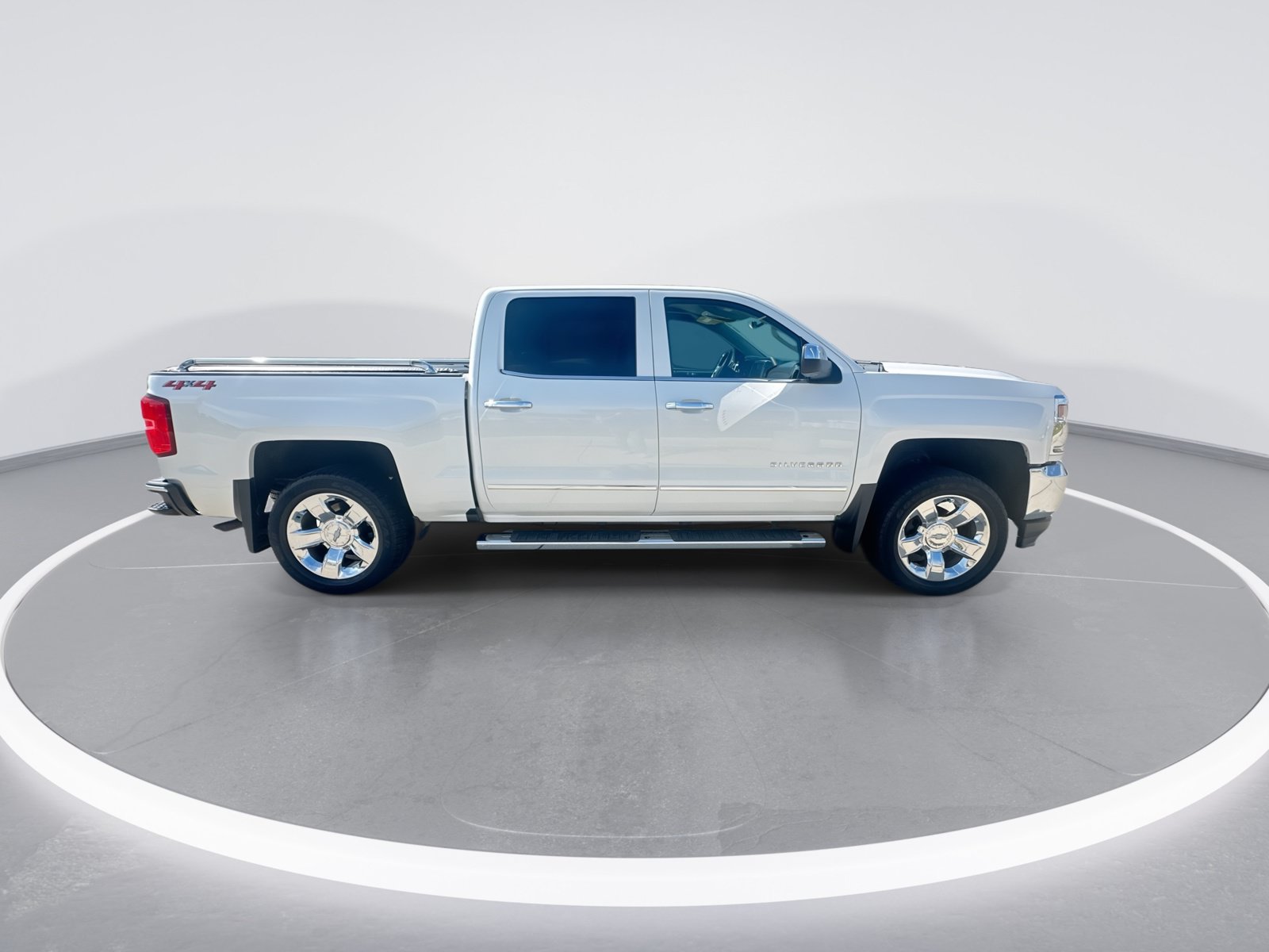Certified 2018 Chevrolet Silverado 1500 LTZ w/ Sport Package AWD/4WD image 9