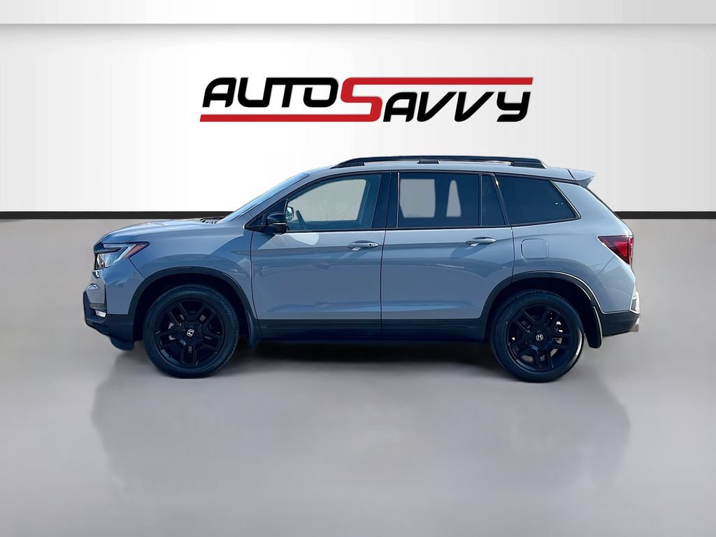 Used 2024 Honda Passport Black Edition image 4